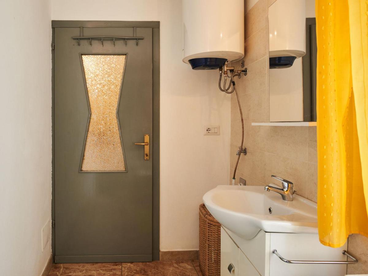 Apartment Casa Del Pergulin - Lmz325 By Interhome Verceia Dış mekan fotoğraf