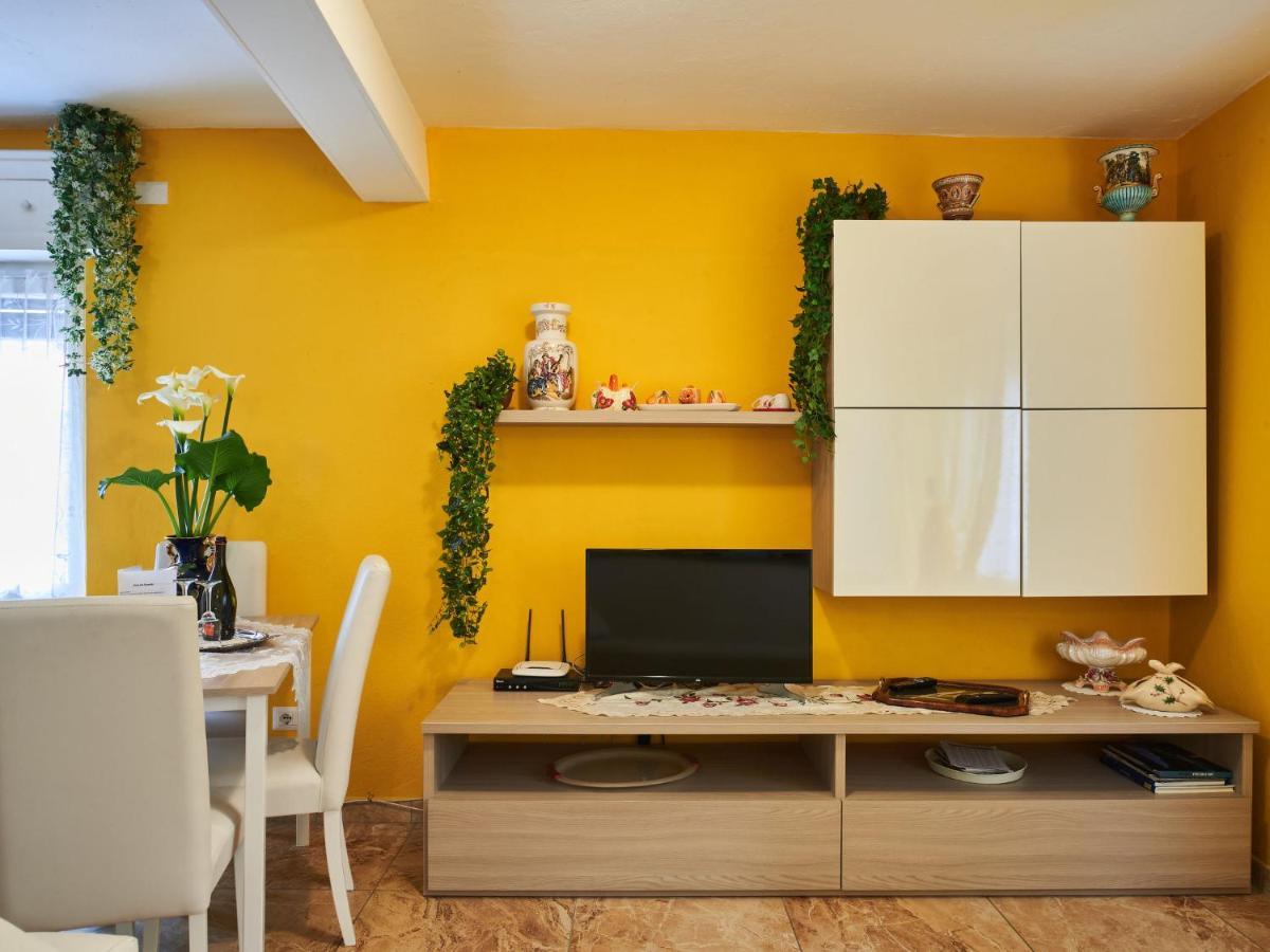 Apartment Casa Del Pergulin - Lmz325 By Interhome Verceia Dış mekan fotoğraf